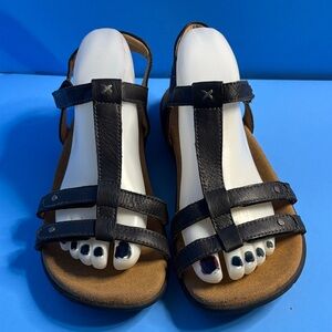 Taos Footwear Women's Trophy 2 Sandal Black Size 10 VGUC